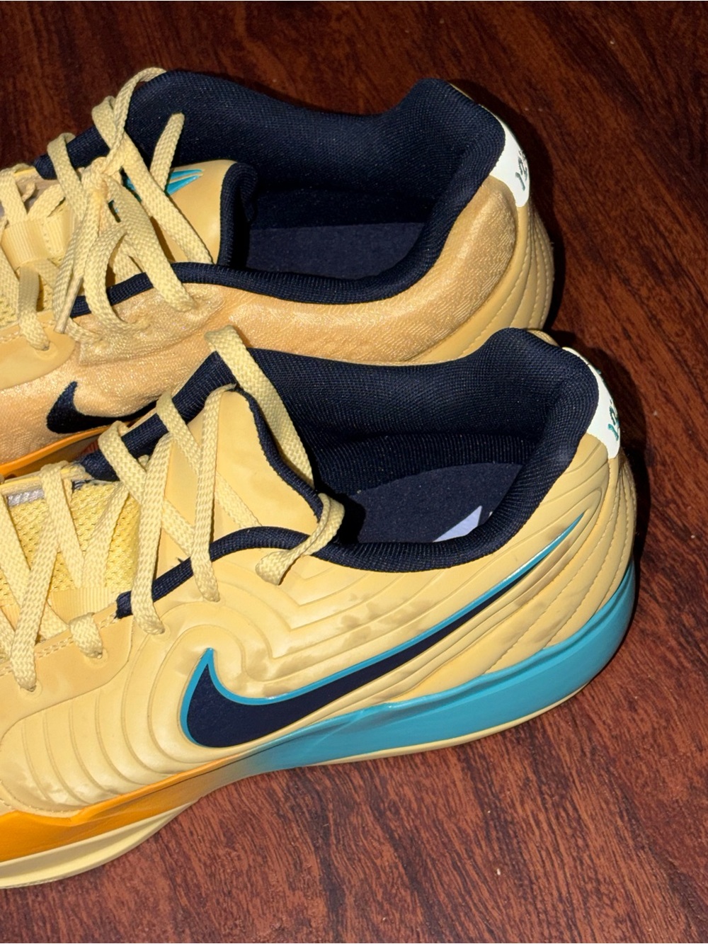 Nike size 16 - Picture 5 of 13